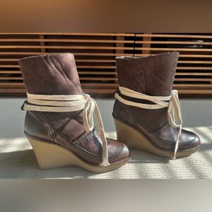 Bettye Muller Leather Suede Wedge Boots Brown Ankle Booties Women's 39 8.5